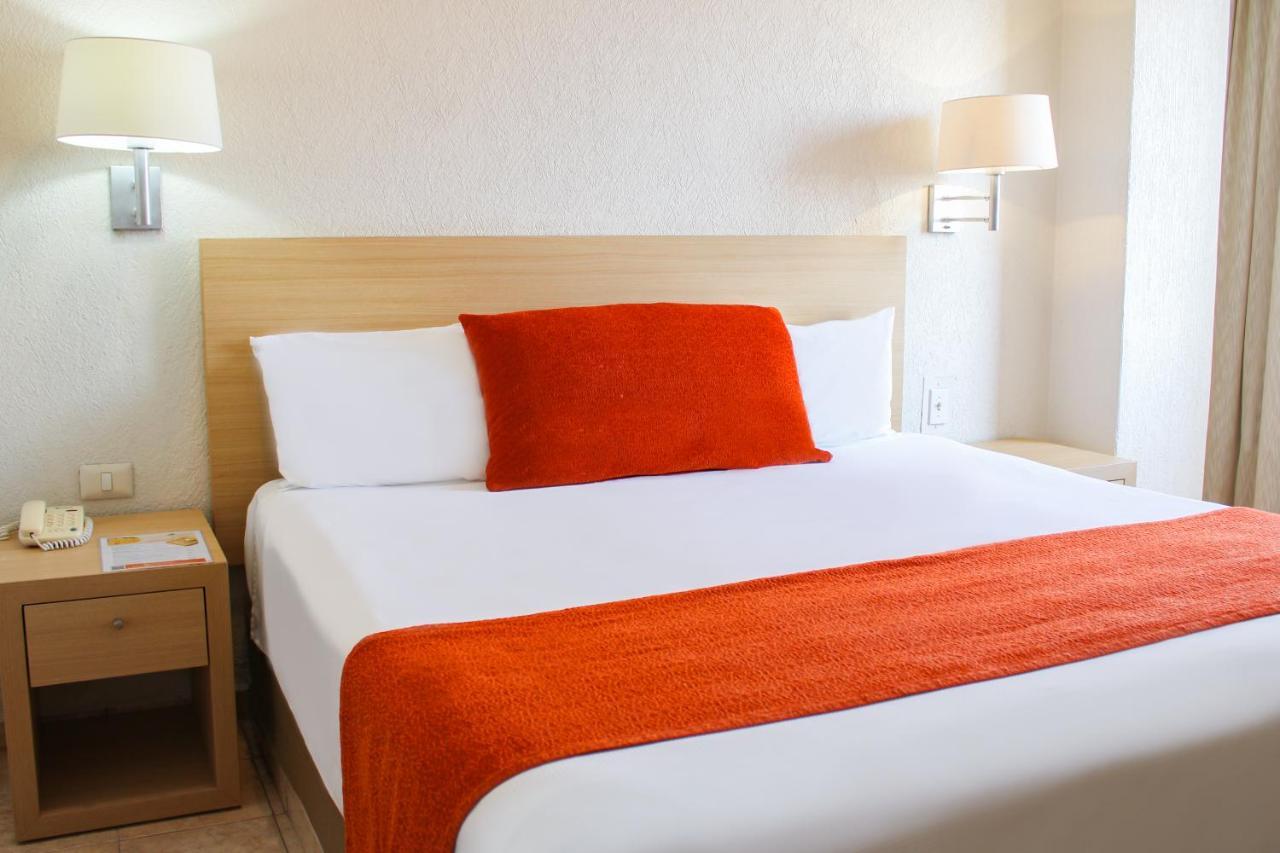 Hotel & Suites Real Del Lago 비야에르모사 외부 사진