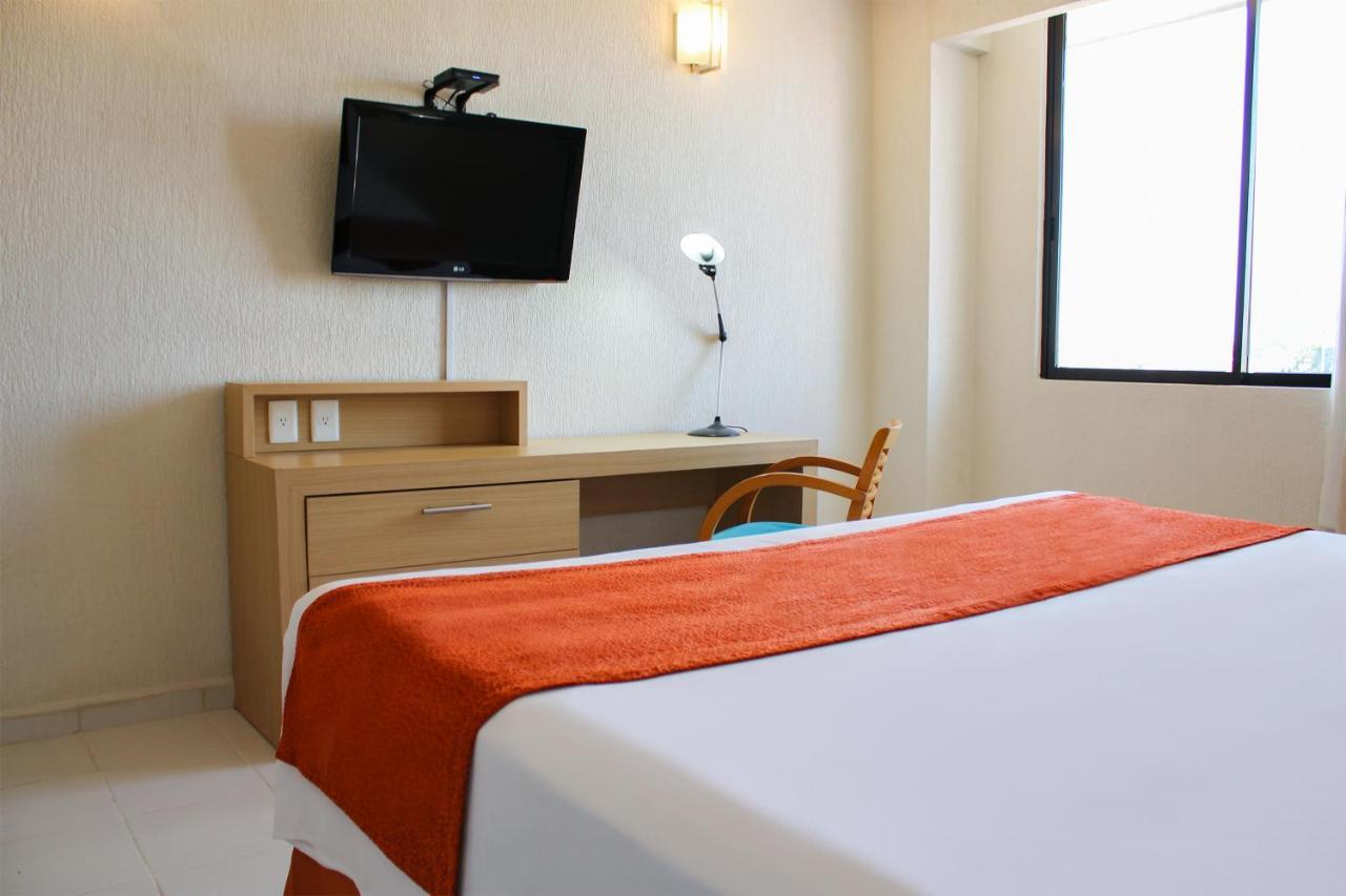 Hotel & Suites Real Del Lago 비야에르모사 외부 사진