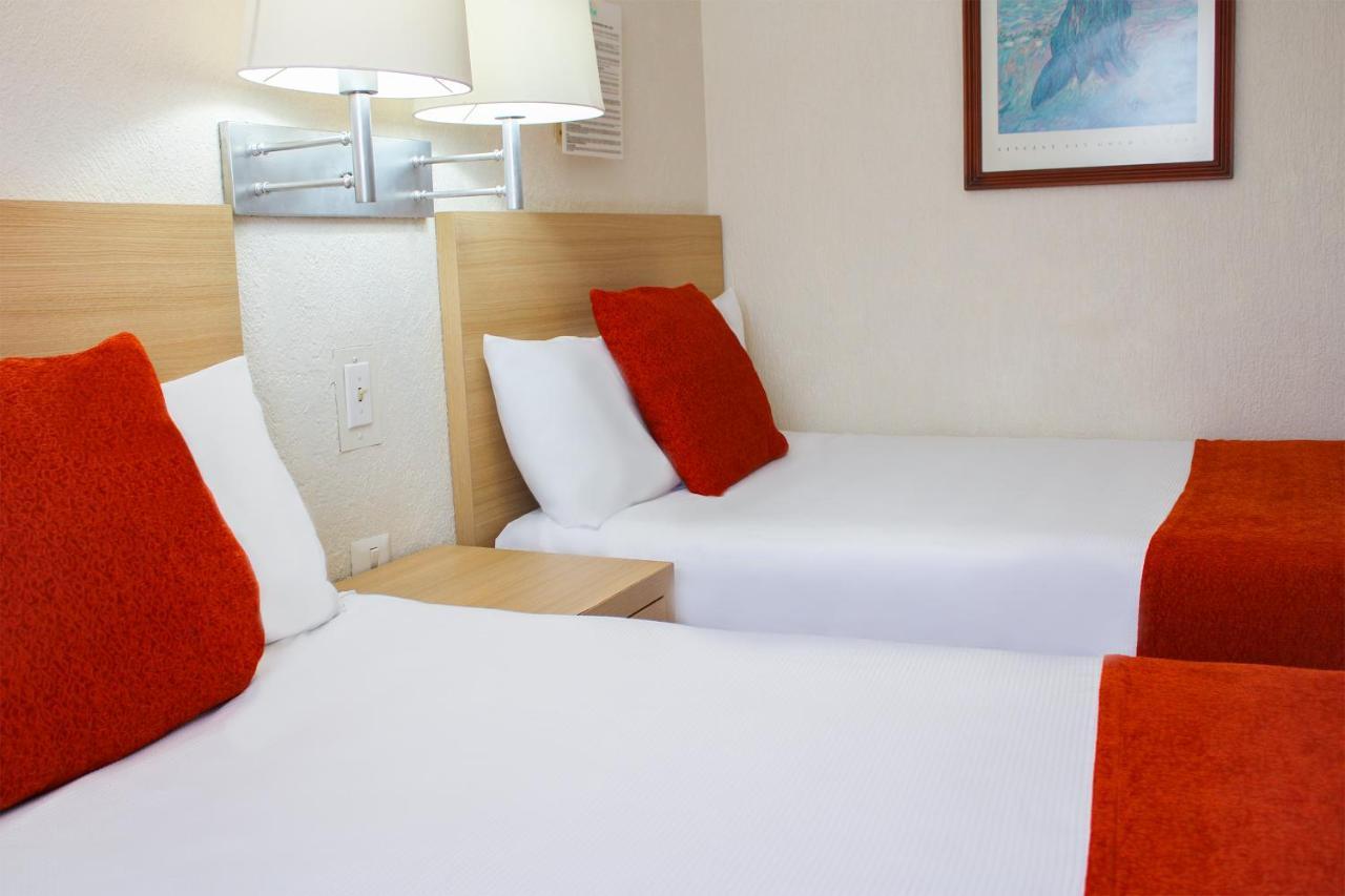 Hotel & Suites Real Del Lago 비야에르모사 외부 사진