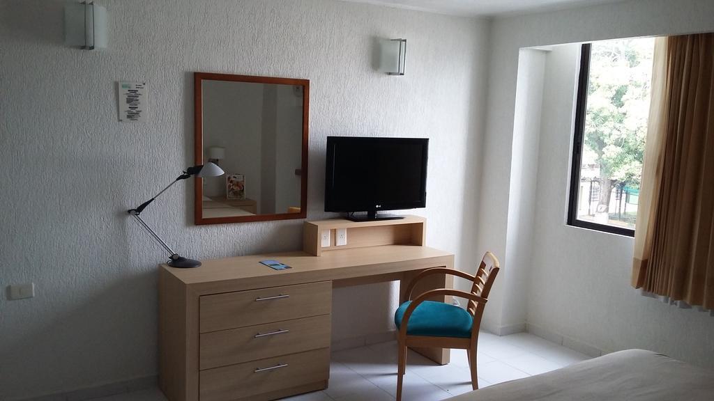 Hotel & Suites Real Del Lago 비야에르모사 외부 사진