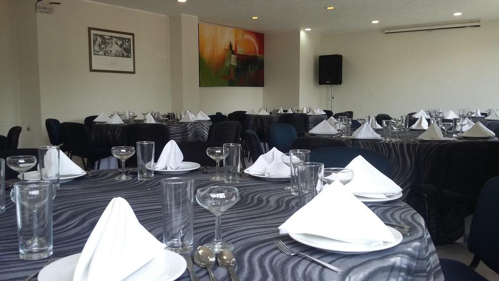 Hotel & Suites Real Del Lago 비야에르모사 외부 사진