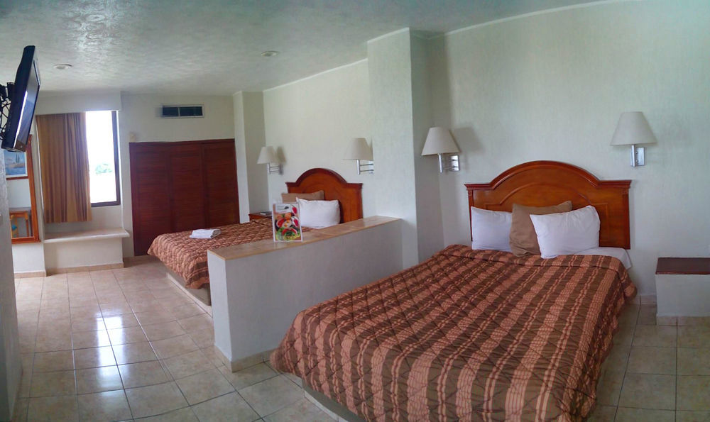 Hotel & Suites Real Del Lago 비야에르모사 외부 사진