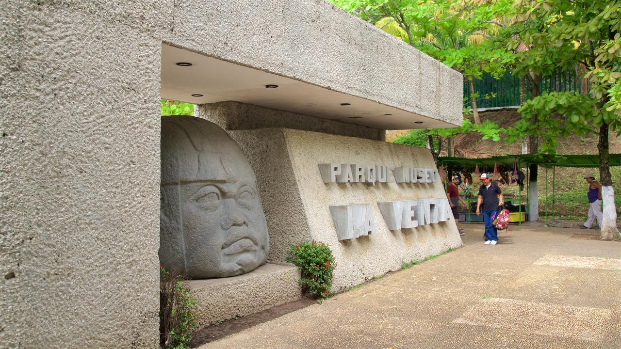 Hotel & Suites Real Del Lago 비야에르모사 외부 사진