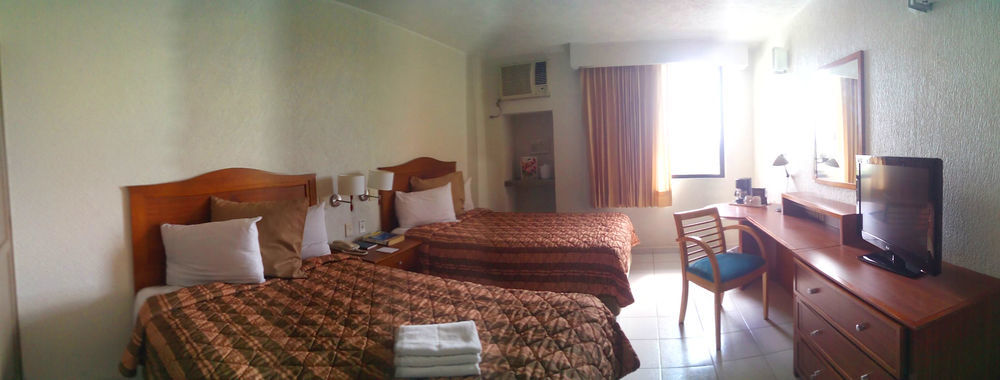 Hotel & Suites Real Del Lago 비야에르모사 외부 사진